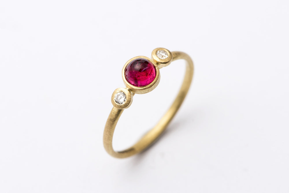 Spinel and Diamond Ring