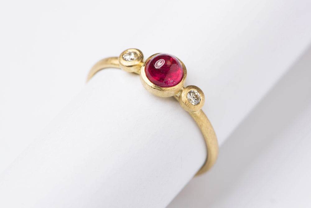 Spinel and Diamond Ring